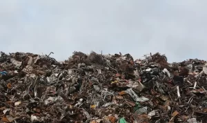 Sampah Kian Menumpuk di Bandung, Inilah Solusinya!