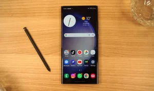 Samsung Galaxy S23 Ultra ini bakal memberikan kamu pengalaman yang mewah dan sangat memuaskan.