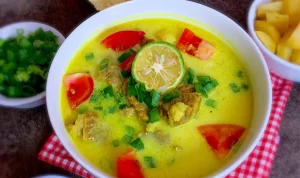 Soto Kuning Bandung, Kuliner Lezat yang Berbeda dari Soto-Soto Lainnya!