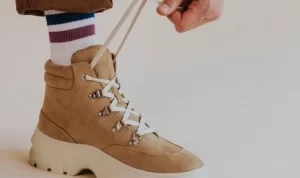 Cara Mengikat Tali Sepatu Agar Terlihat Rapi Cara Mengikat Tali Sepatu Agar Terlihat Rapi