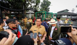 Pemkot Bandung: Idul Adha Nanti Gunakan Besek, Bukan Kresek! Pemkot Bandung imbau penggunaan besek saat Idul Adha nanti.