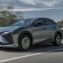 Lexus Luncurkan Mobil Ramah Lingkungan di Indonesia Lexus Luncurkan Mobil Ramah Lingkungan di Indonesia