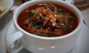 Sajian nikmat soto Tauto khas dari Pekalongan yang menajdi salah satu rekomendasi olahan daging qurban.