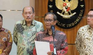 Mahfud MD: Presiden Jokowi Tidak Mau Melaporkan Rocky Gerung