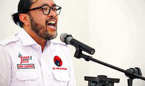 Ono Surono Kritisi Kebijakan Jokowi Izinkan Ekspor Laut Ketua PDI Perjuangan Jawa Barat, Ono Surono mengkritisi kebijakan Jokowi mengenai izin ekspor laut.