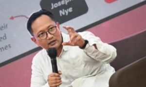Ketua Komisi I DPRD Jawa Barat Bedi Budiman menegaskan bahwa Pancasila memiliki dua dimensi, yakni sebagai Meja Statis atau perekat dari keseluruhan diskursus pemikiran dan keyakinan yang hidup di Indonesia.