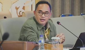 Pengamat Ekonomi, Acuviarta Kartabi saat memberikan respons mengenai kekosongan Wali Kota Bandung. (INSTAGRAM/@ACUVIARTA)