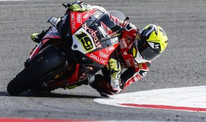 Alvaro Bautista Takes His 10th Consecutive Win in WSBK Italy