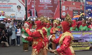 Arts and Culture Parade Enlivens Bandarlampung's Birthday Celebration