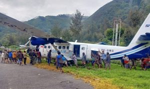 Basarnas Berhasil Evakuasi Pesawat SAM Air yang Tergelincir