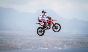 Bersaing Kompetitif dengan Crosser Dunia di MXGP Sumbawa, Delvintor Raih Poin Perdana Musim Ini Bersaing Kompetitif dengan Crosser Dunia di MXGP Sumbawa, Delvintor Raih Poin Perdana Musim Ini