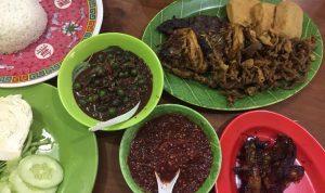 Rekomendasi Kuliner Bandung: Tempat Hits dan Murah! Wajib Ke Sini Rekomendasi Kuliner Bandung: Tempat Hits dan Murah! Wajib Ke Sini