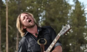 Gitaris Band The Allman Family Revival Resmi Menikah Gitaris Band The Allman Family Revival Resmi Menikah