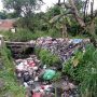Dewan Pertanyakan Kinerja DLH Soal Sampah Liar