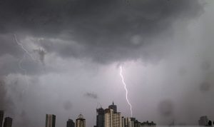 Five Regencies in East Kalimantan Predicted to Rain with Lightning Friday-Saturday
