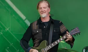 Josh Homme Vokalis Queens of the Stone Age Didiagnosis Menderita Kanker