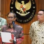 Gubernur Jabar Ridwan Kamil mengatakan Mahfud MD segera mengumumkan langkah pemerintah pusat untuk menyelesaikan polemik Ponpes Al Zaytun. ANTARA/Fianda Sjofjan Rassat.