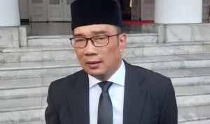 Soal Aliran Dana dari Kemenag ke Al Zaytun, Ridwan Kamil Ungkap Hal Mengejutkan Gubernur Jabar, Ridwan Kamil mengungkapkan hal yang mengejutkan terkait isu aliran dana yang diterima Ponpes Al Zaytun dari Kemenag. ANTARA/Ajat Sudrajat