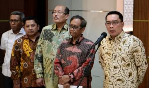 Ridwan Kamil Laporkan Hasil Investigasi Al Zaitun ke Menkopolhukam, Ini Hasilnya! Hasil Tim invetigasi Ponpes Al Zaitun dilaporkan Gubernur Jawa Barat Ridwan Kamil kepada Menkopolhukam Mahfud MD