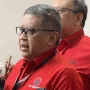 Sekretaris Jenderal PDIP, Hasto Kristiyanto mengatakan bahwa PDIP dan Demokrat belum membahas mengenai kerja sama politik menjelang Pemilu 2024. ANTARA/Putu Indah Savitri.