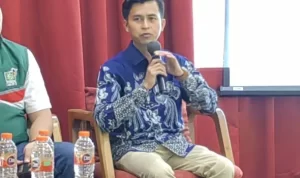 Hubungan PPP dan PDIP disoroti sejumlah pihak termasuk Direktur Eksekutif Indonesia Political Opinion (IPO) Dedi Kurnia Syah. ANTARA/Melalusa Susthira K.