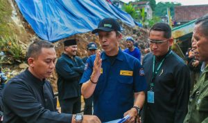 Siapkan BTT Rp1,9 M, Pemkot Bogor Ngebut Bangun Turap di Lokasi Longsor Gunung Batu Siapkan BTT Rp1,9 M, Pemkot Bogor Ngebut Bangun Turap di Lokasi Longsor Gunung Batu / Yudha Prananda
