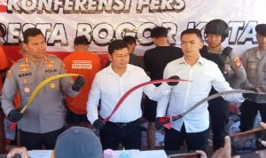 Polresta Bogor Gagalkan Aksi Tawuran Antar Geng, Pelakunya Ada Siswa SMP Polresta Bogor Gagalkan Aksi Tawuran Antar Geng, Pelakunya Ada Siswa SMP / Yudha Prananda