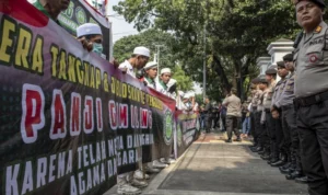 Inilah 7 tuntutan FPI soal polemik Ponpes Al Zaytun dan pimpinannya, Panji Gumilang kepada Kemenko Polhukam. ANTARA/Muhammad Adimaja.