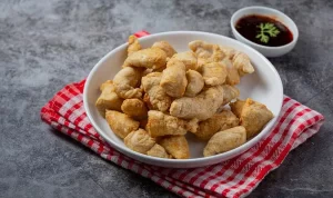 Kuliner Pempek Enak di Bandung! Awas Ketagihan loh