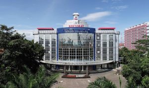 Telkom University merupakan salah satu perguruan tinggi terbaik di Bandung berlokasi di Jalan Telekomunikasi, Terusan Buahbatu, Bandung. (TELKOM UNIVERSITY)