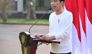Pakar Hukum dan Tata Negara Denny Indrayana tengah menjadi sorotan usai dirinya menuliskan pesan terbuka untuk DPR terkait Presiden Jokowi. presidenri.go.id