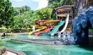 Wisata Panghegar Waterboom di Bandung/ Instagram @pesonanirwanasoreang
