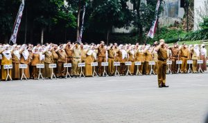 Pemerhati Pemkot Cimahi Arlan Sidda menyinggung soal transparansi open bidding kekosongan empat jabatan eselon ll di Pemkot Cimahi. Cecep Herdi/Jabar Ekspres.