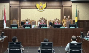 Johnny G Plate Peroleh Keuntungan Rp17,8 Miliar dalam Kasus Korupsi BTS dan Bakti Kominfo! Johnny G Plate Peroleh Keuntungan Rp17,8 Miliar dalam Kasus Korupsi BTS dan Bakti Kominfo!