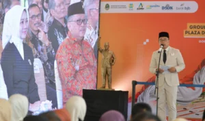 Ridwan Kamil Siap Maju di Pilpres 2024? Pantun Hasto Kristiyanto Ungkap Bakal Cawapres Ganjar Pranowo Sekjen PDIP, Hasto Kristiyanto melaui pantun sebut sosok bakal Cawapres pendamping Ganjar Pranowo di Pilpres 2024, benarkah Ridwan Kamil.