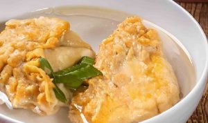 3 Kuliner Bandung Legendaris Paling Populer dengan Harga Terjangkau, Harus Coba! 3 Kuliner Bandung Legendaris Paling Populer dengan Harga Terjangkau/Foto: Instagram (@batagor_riri)