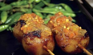 4 Rekomendasi Kuliner Bandung yang Enak dan Murah Meriah! 4 Rekomendasi Kuliner Bandung yang Enak dan Murah Meriah/Foto: Instagram (@mochilok_id)