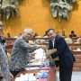 Anggota DPR RI Mulyadi saat memberikan surat permohonan percepatan normalisasi sungai Cileungsi Cikeas di Jakarta. Foto : Dok. KP2C