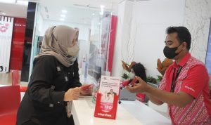 Smartfren Luncurkan Kartu Perdana Umrah dan Haji Buat Pelanggan Makin Nyaman Ibadah di Tanah Suci