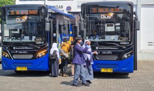 Resmi! Dishub Jabar Berlakukan Tarif Khusus untuk 3 Kategori Penumpang Transportasi Umum / Sandi Nugraha