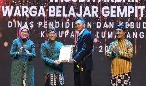 ASEAN Level Hafiz Achievers Join Gempita Desa Lumajang Graduation Ceremony