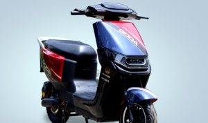 Lagi Cari Motor Listrik Termurah di Tahun 2023? Simak Daftarnya di Sini!