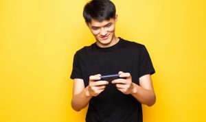 7 Rekomendasi Game Online di Handphone yang Menemani Saat Liburan 7 Rekomendasi Game Online di Handphone yang Menemani Saat Liburan