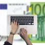 8 Cara Dapat Uang dari Internet dengan Penghasilan Jutaan Tiap Bulan!