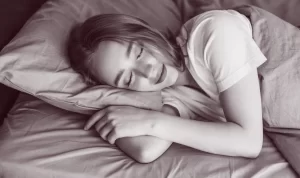 4 Cara Tidur Nyenyak, Untuk yang Overthinking di Malam Hari!
