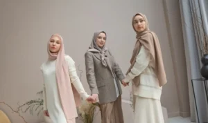 Tidak hanya momen religius yang berarti, Idul Adha juga menjadi kesempatan untuk menunjukkan gaya pribadi melalui busana yang elegan.
