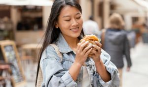 3 Kuliner Jadul yang Wajib Coba Ketika Liburan ke Bandung