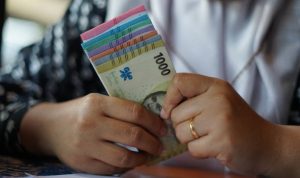 7 Cara Sukses Dapat Uang Rp500 Ribu Sehari dengan Sentuhan Santai cara dapat uang