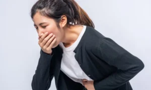 Jangan Panik, Begini 5 Cara Tepat Mengatasi Keracunan Makanan