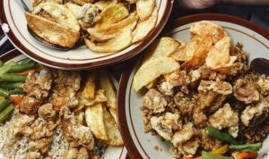 Rekomendasi Tempat Kuliner Kaki Lima yang Sudah Melegenda di Bandung Rekomendasi Tempat Kuliner Kaki Lima yang Sudah Melegenda di Bandung